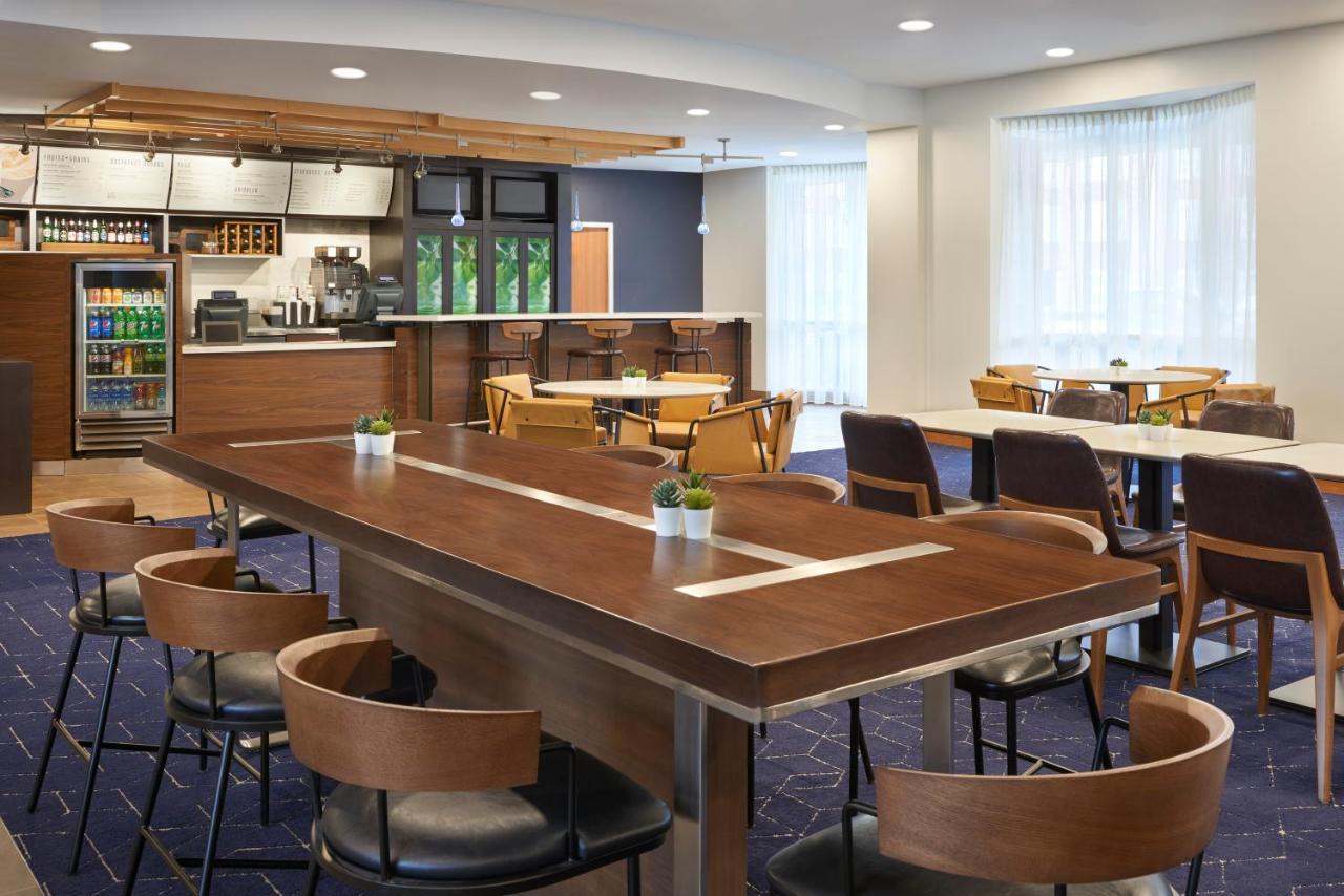 Courtyard By Marriott Toronto Mississauga/Meadowvale Exterior foto