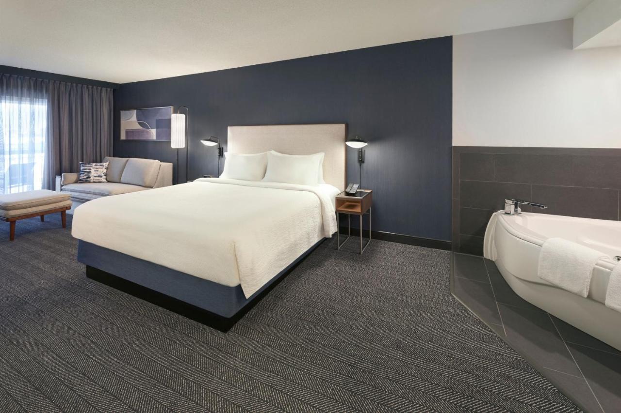 Courtyard By Marriott Toronto Mississauga/Meadowvale Exterior foto