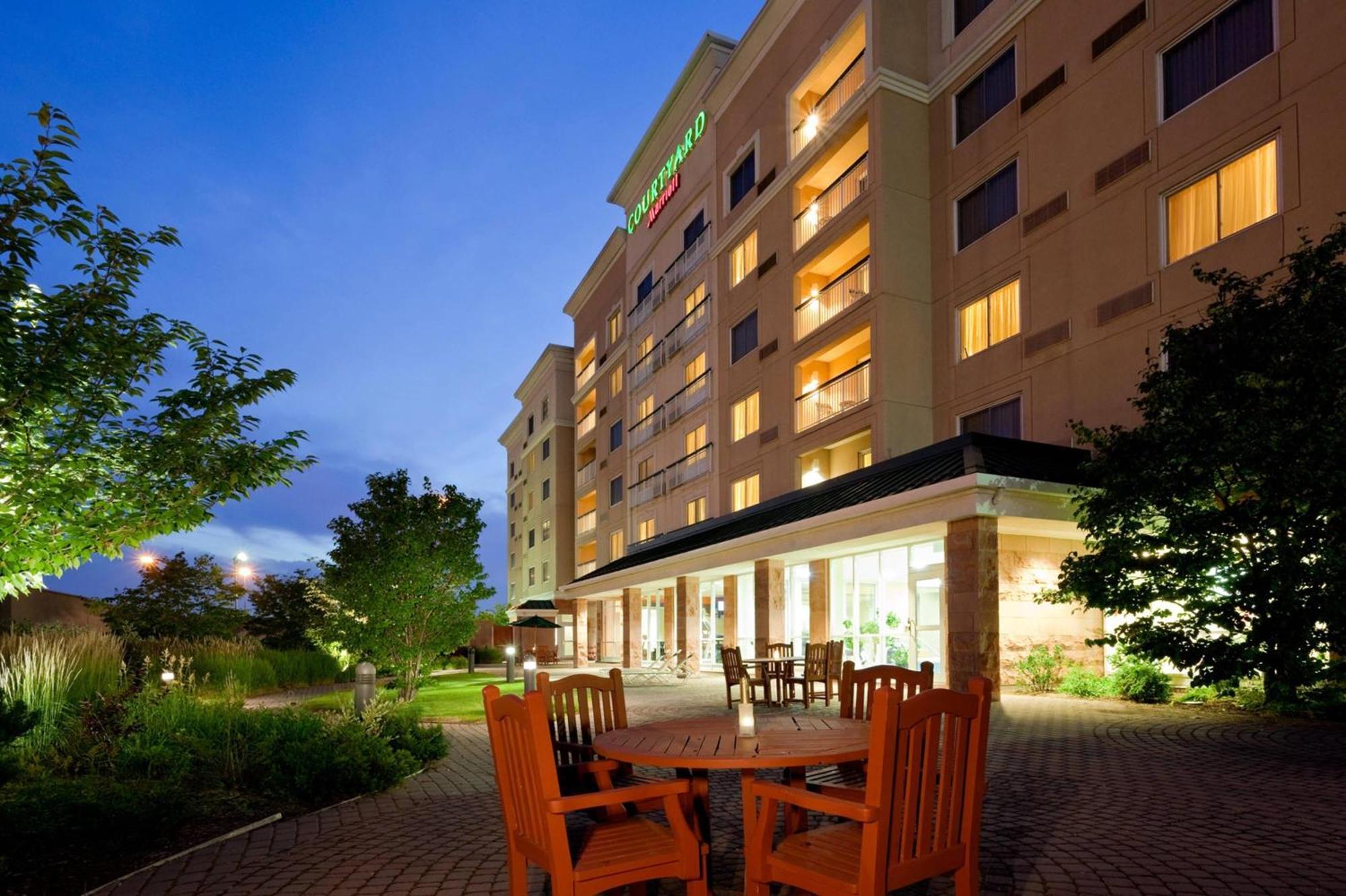Courtyard By Marriott Toronto Mississauga/Meadowvale Exterior foto