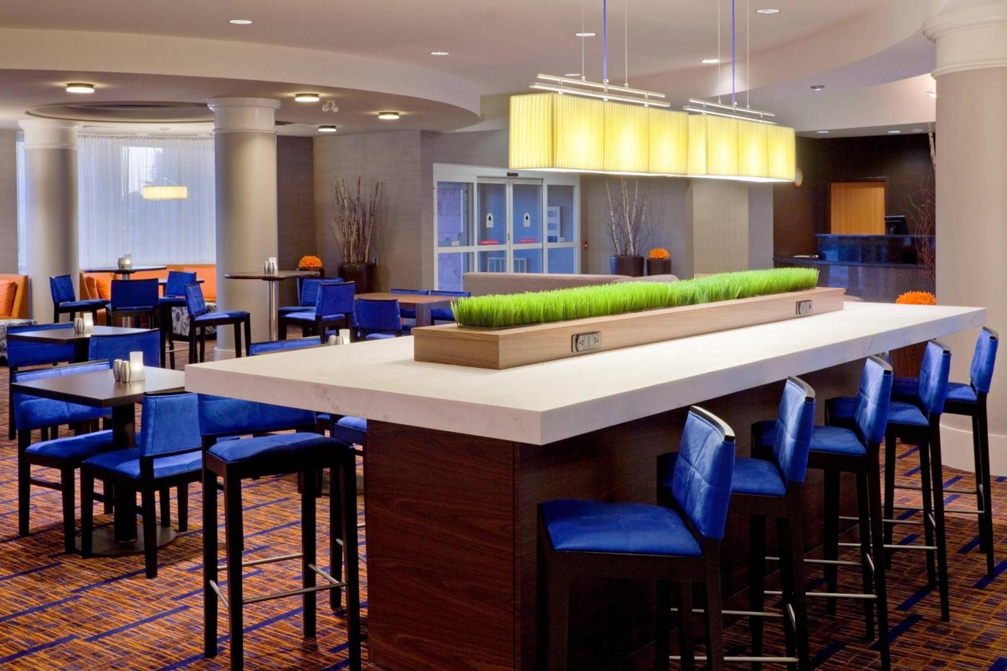 Courtyard By Marriott Toronto Mississauga/Meadowvale Exterior foto