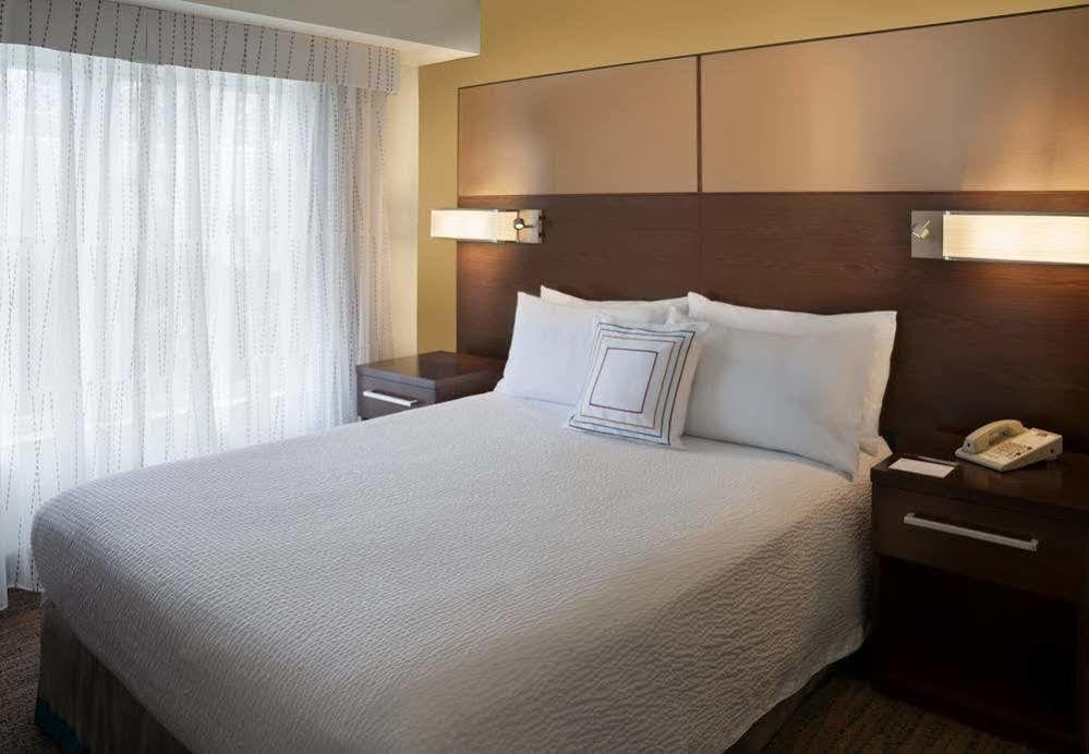 Courtyard By Marriott Toronto Mississauga/Meadowvale Exterior foto